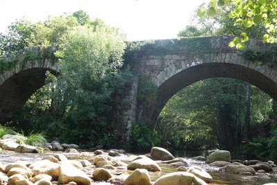Ponte Romanica do rio Poio (12).jpg