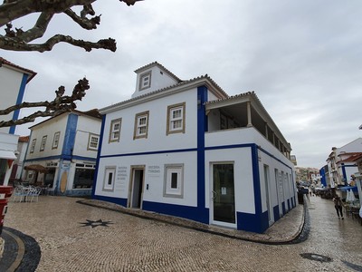 Praça da República (Ericeira) 02.jpg