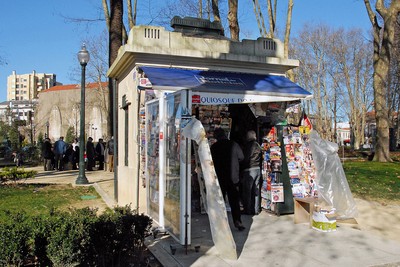 Santo Ildefonso-Quiosque da Praça Marquês de Pombal.jpg