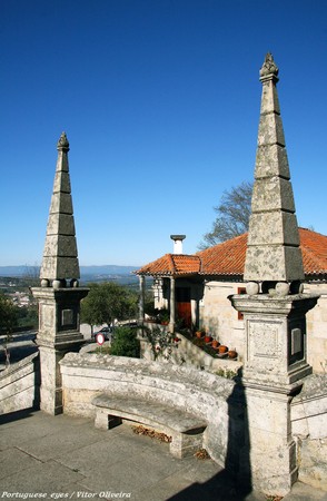 Santuário de Nossa Senhora do Castelo - Mangualde - Portugal (4583755677).jpg