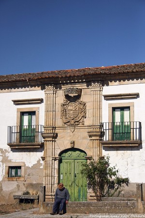 Solar dos Saraivas - Vilar Torpim - Portugal (29494306352).jpg