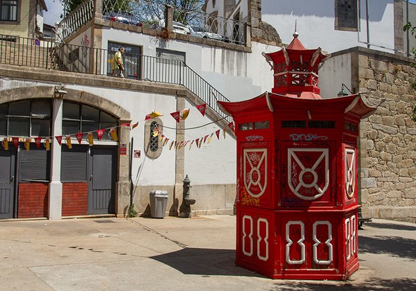 Quiosque no Largo de Mompilher